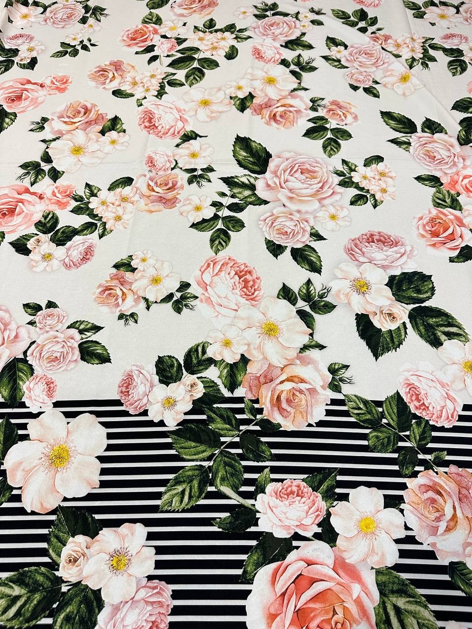 Satin Floreale Balza BLACK WHITE