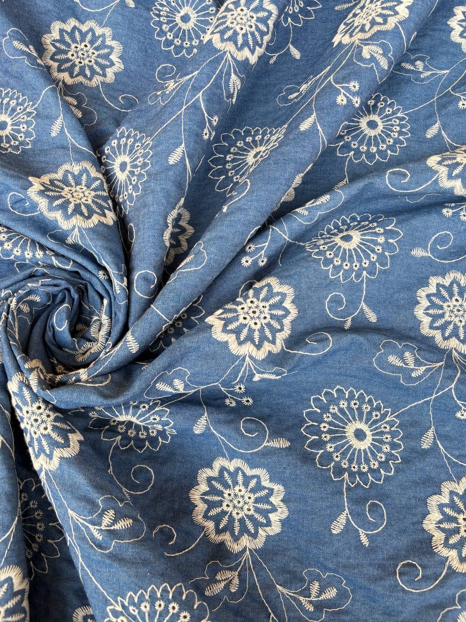 Scampolo Jeans chambray Ricamato Brasilia 2,00X1,50