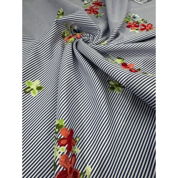 Scampolo COTONE Rigato Applicazioni Floreale 1,70x1,50