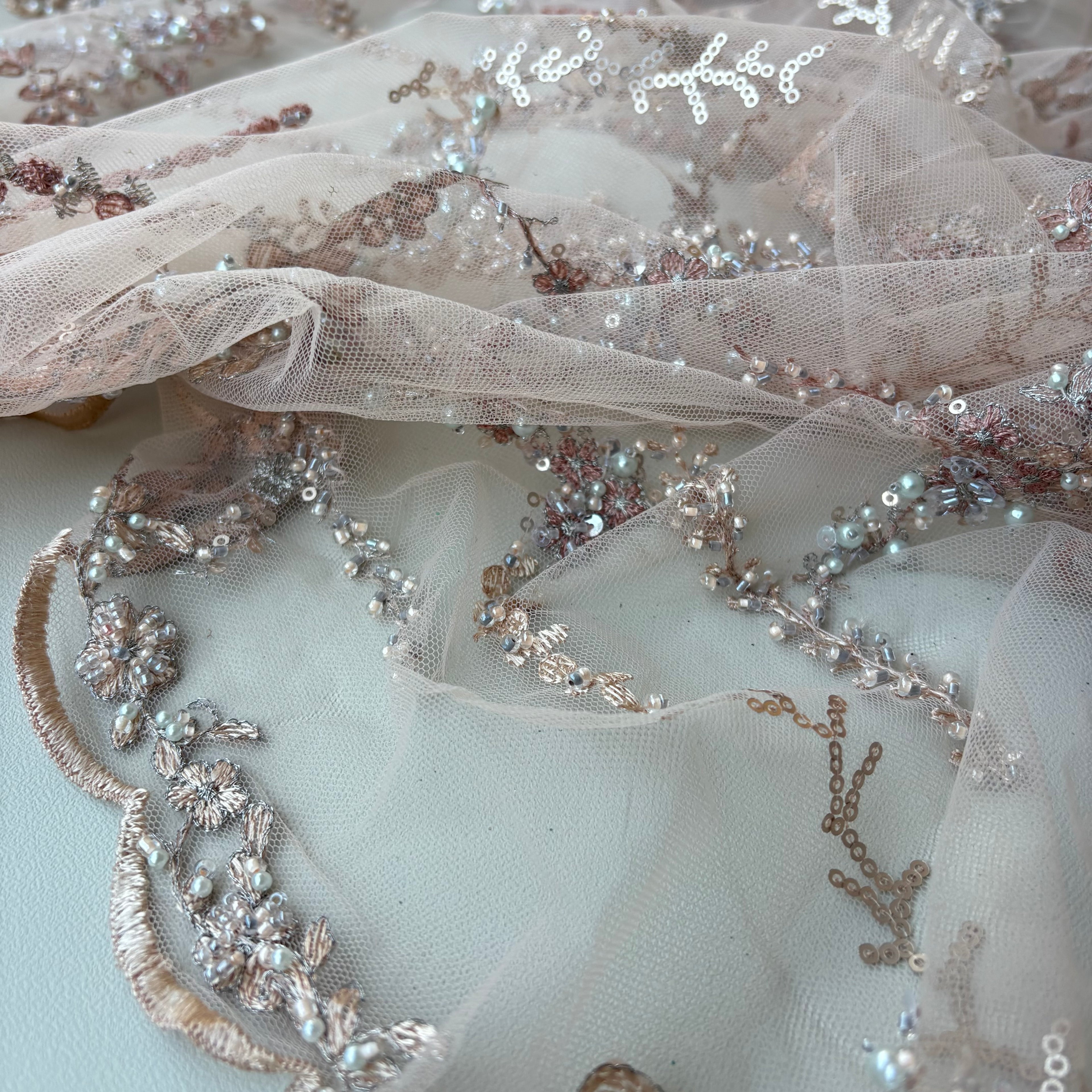 Pizzo Cerimonia floreale small Diana