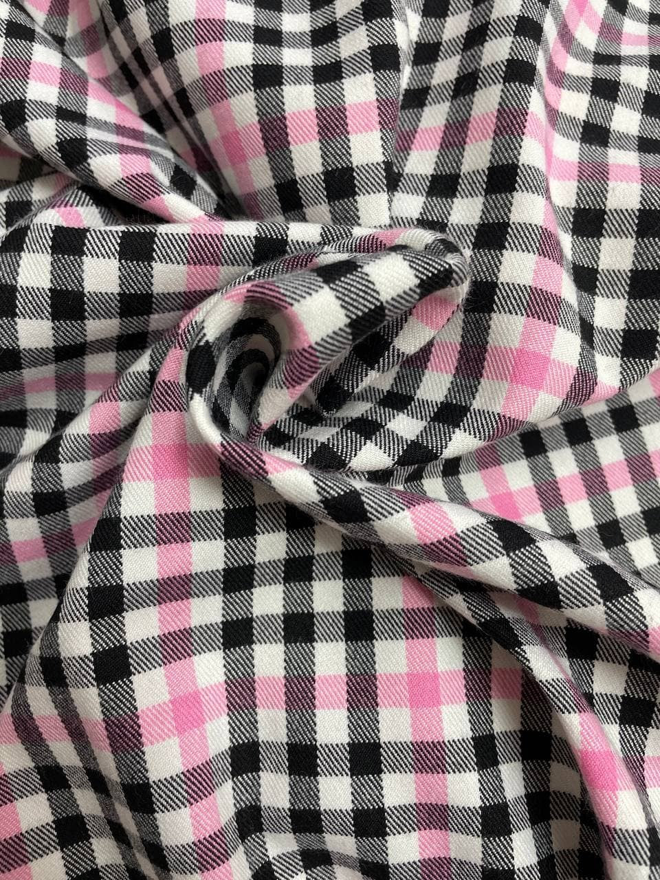 Tartan Scozzese Rosa Nero Quadri