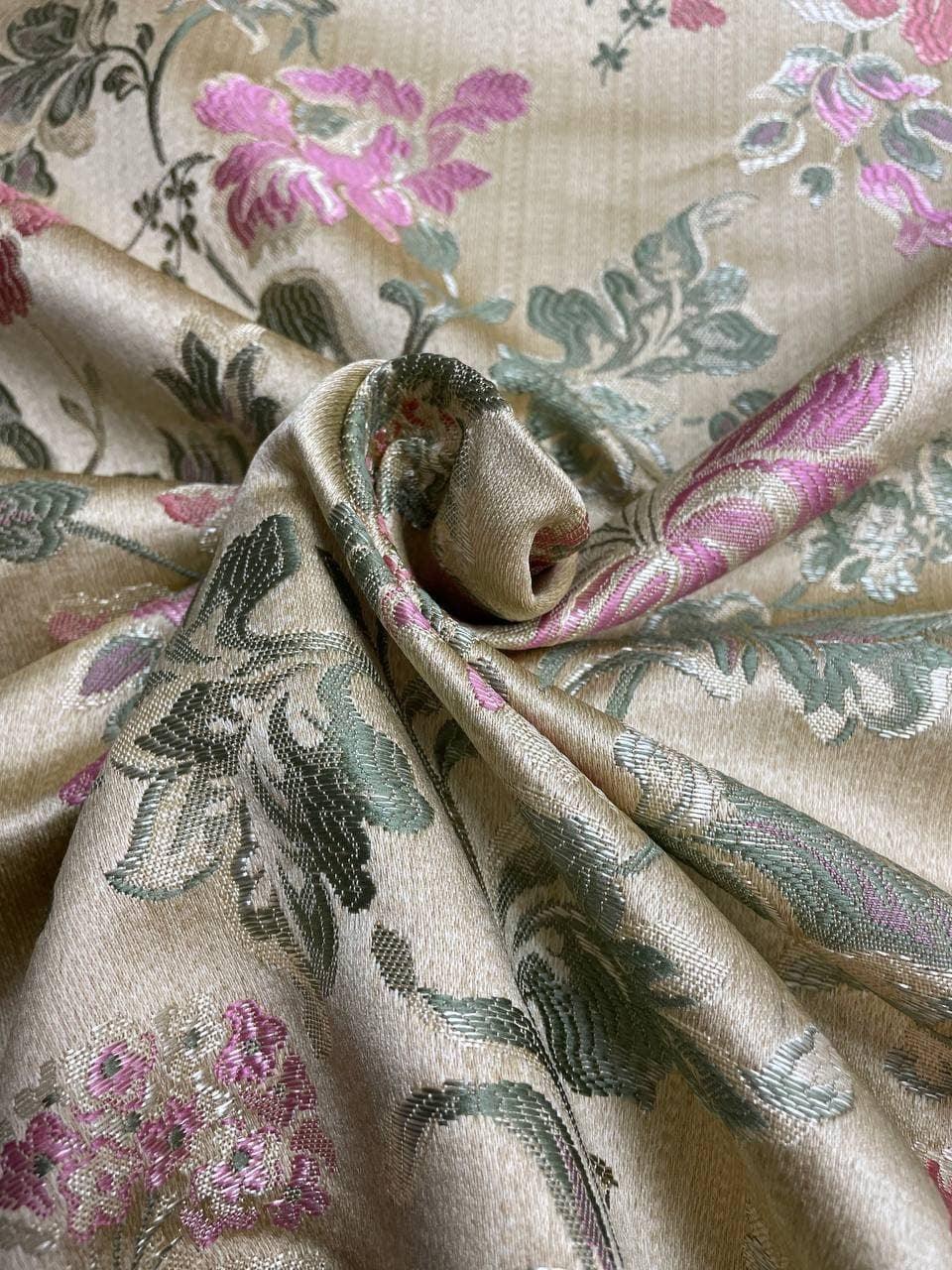 Tappezzeria Stile San Leucio Floreale Dorato - WorldTessuti