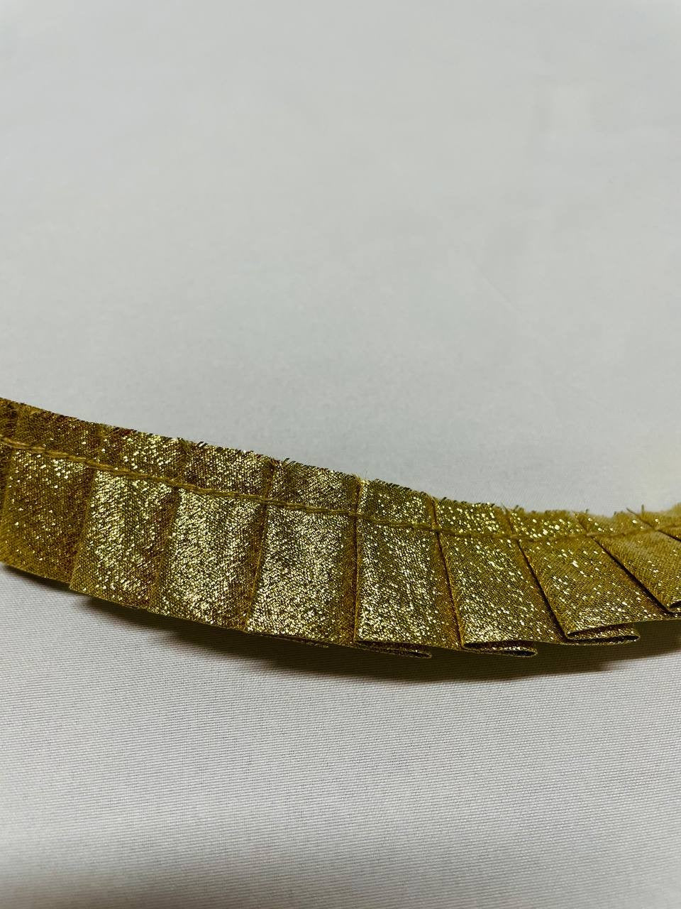 Passamaneria Nastro Plissè Dorato 2,5 CM