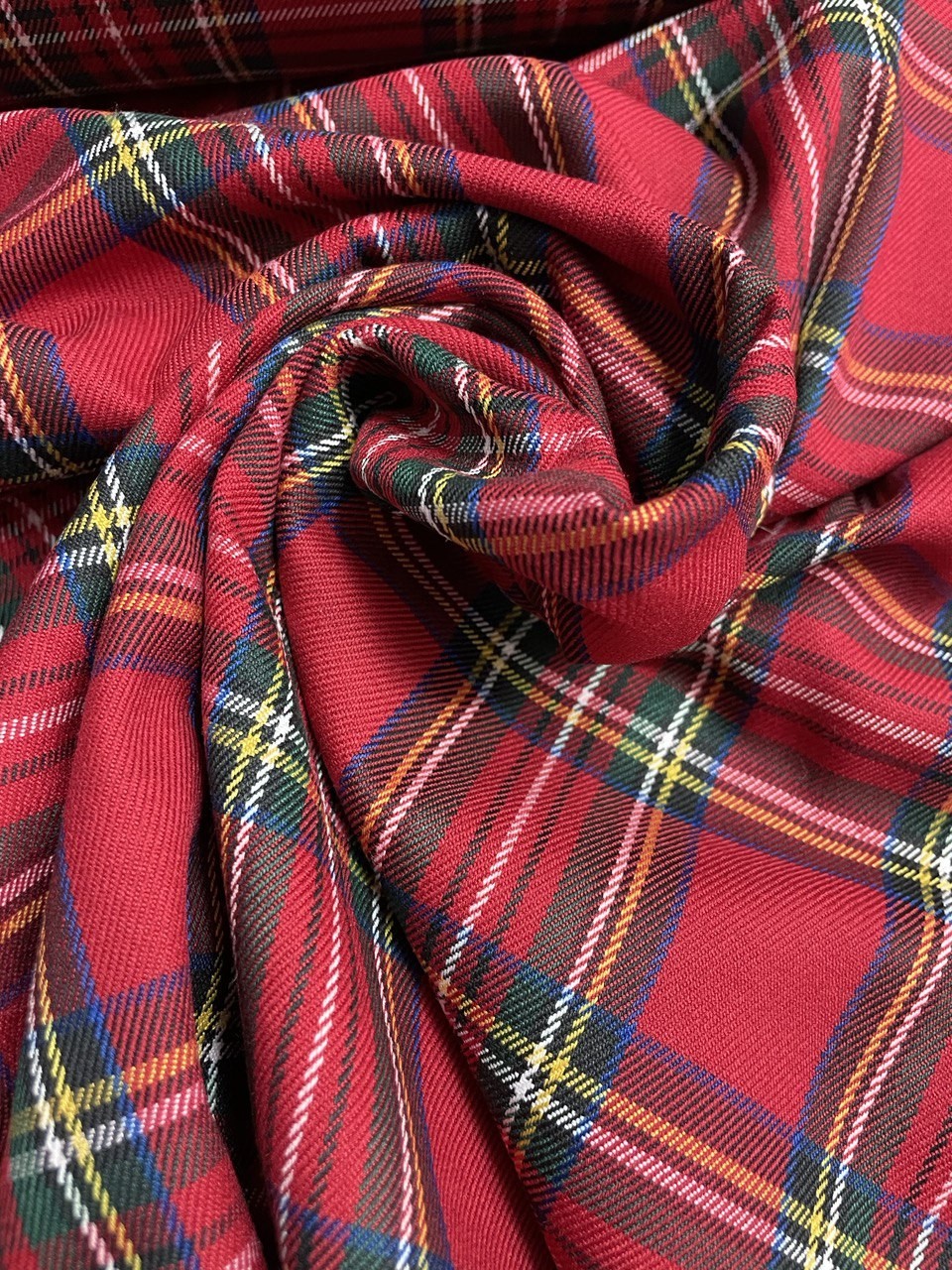 Tartan Scozzese Classic Rosso Verde Nero Righetto blu