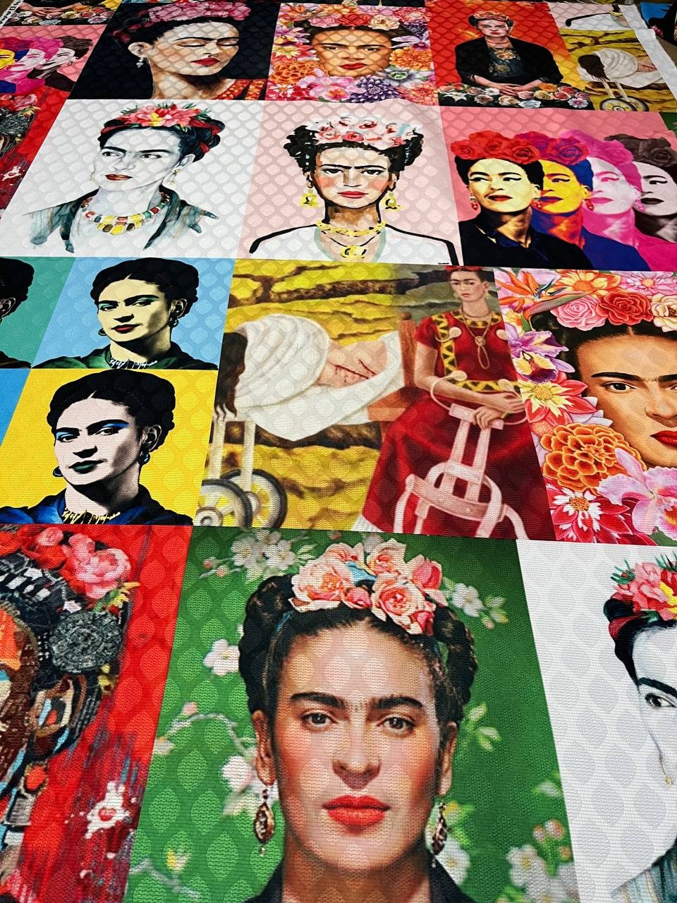 TELA FRIDA RIQUADRI PATCHWORK ALL OVER