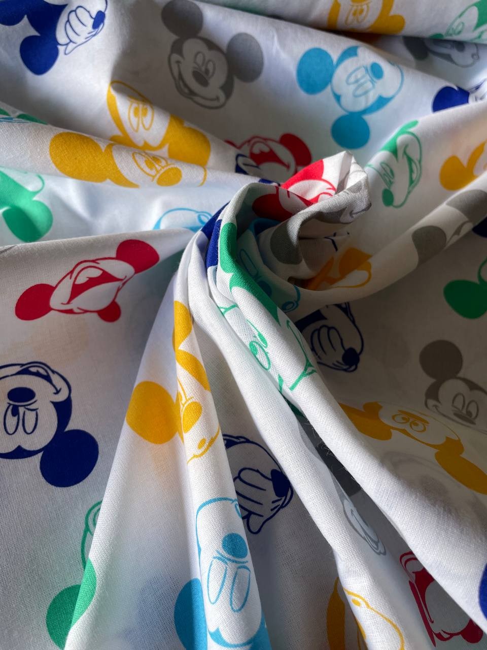Tessuto Cotone Disney Topolino Classic