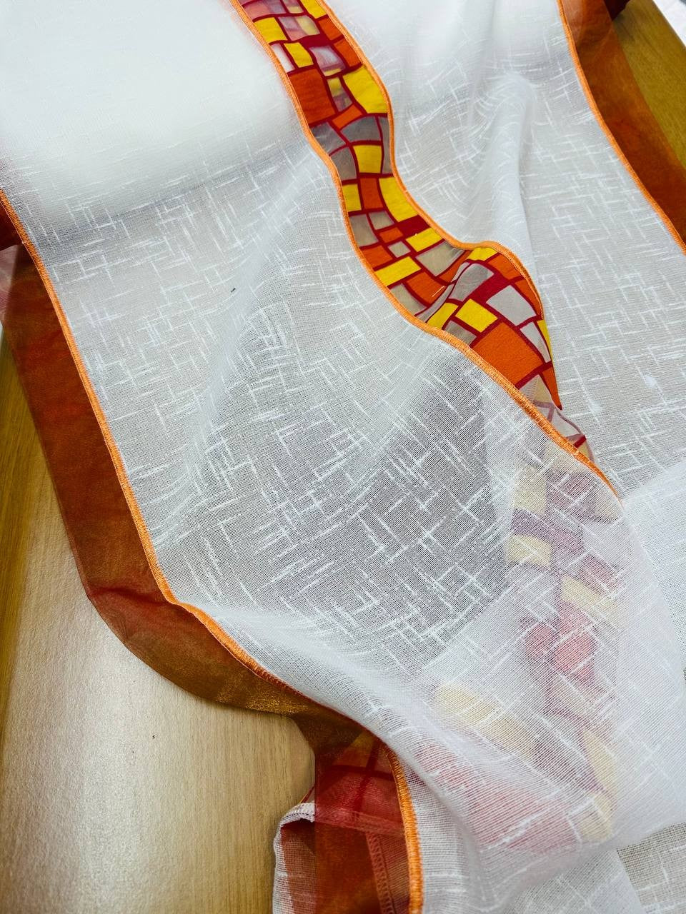 Tendina Arancione Geometrica