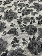 Gobelin Rose Fondo Nero - WorldTessuti