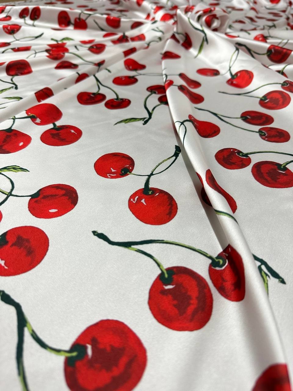Satin Ciliegia White 3,00x1,50