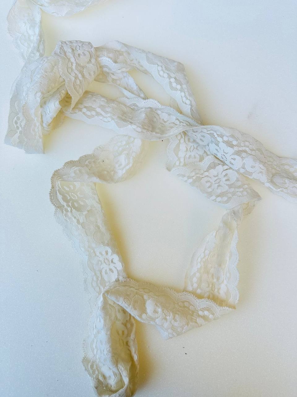 Passamaneria Merletto Elastico Bianco seta 6 CM