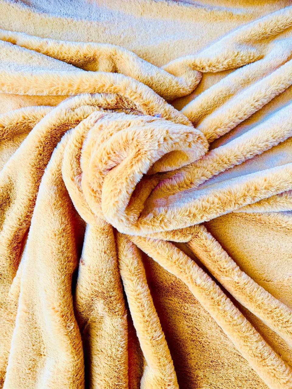 Pelliccia Ecologica Pelo Corto Raso (SOTTOPREZZO)