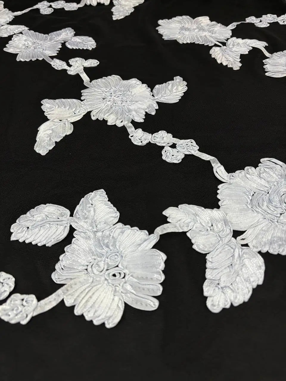 Tulle Elastico Nero Floreale 3D - WorldTessuti