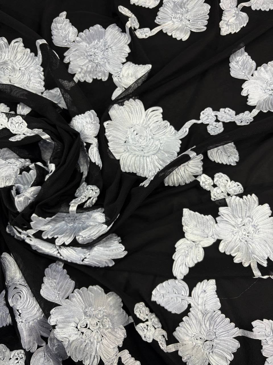 Tulle Elastico Nero Floreale 3D