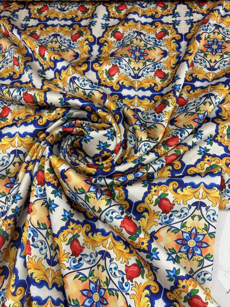 Satin Sicily Maiolica Reale Scampolo 0,80x1,50 - WorldTessuti