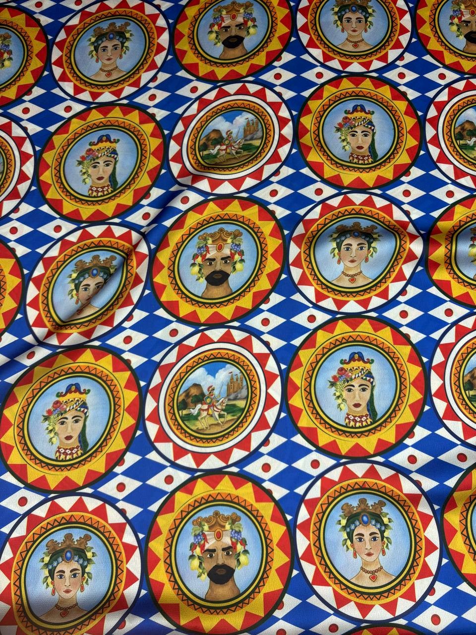 Satin Sicily Maiolica Royal Scampolo 3,00x1,50