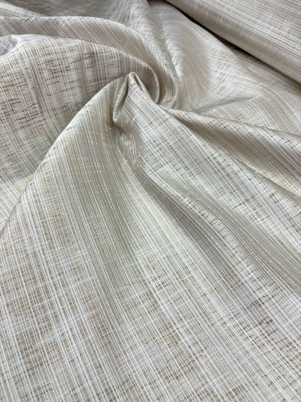 Tappezzeria Jacquard Budapest Lurex Avorio