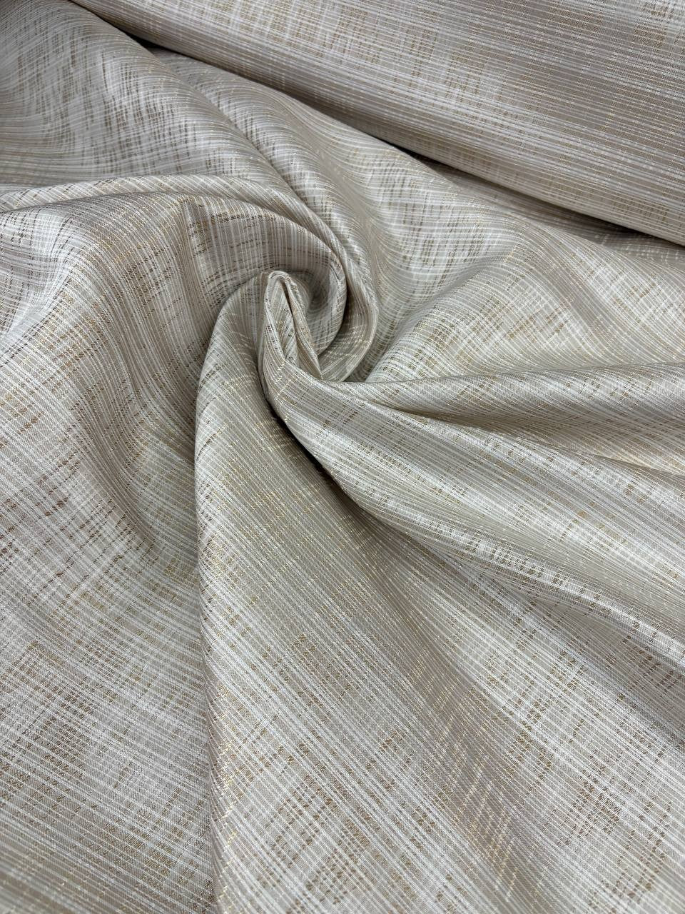 Tappezzeria Jacquard Budapest Lurex Avorio