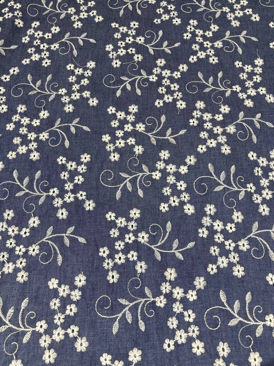 Scampolo Jeans chambray Ricamato Gardenia 1,40x1,40