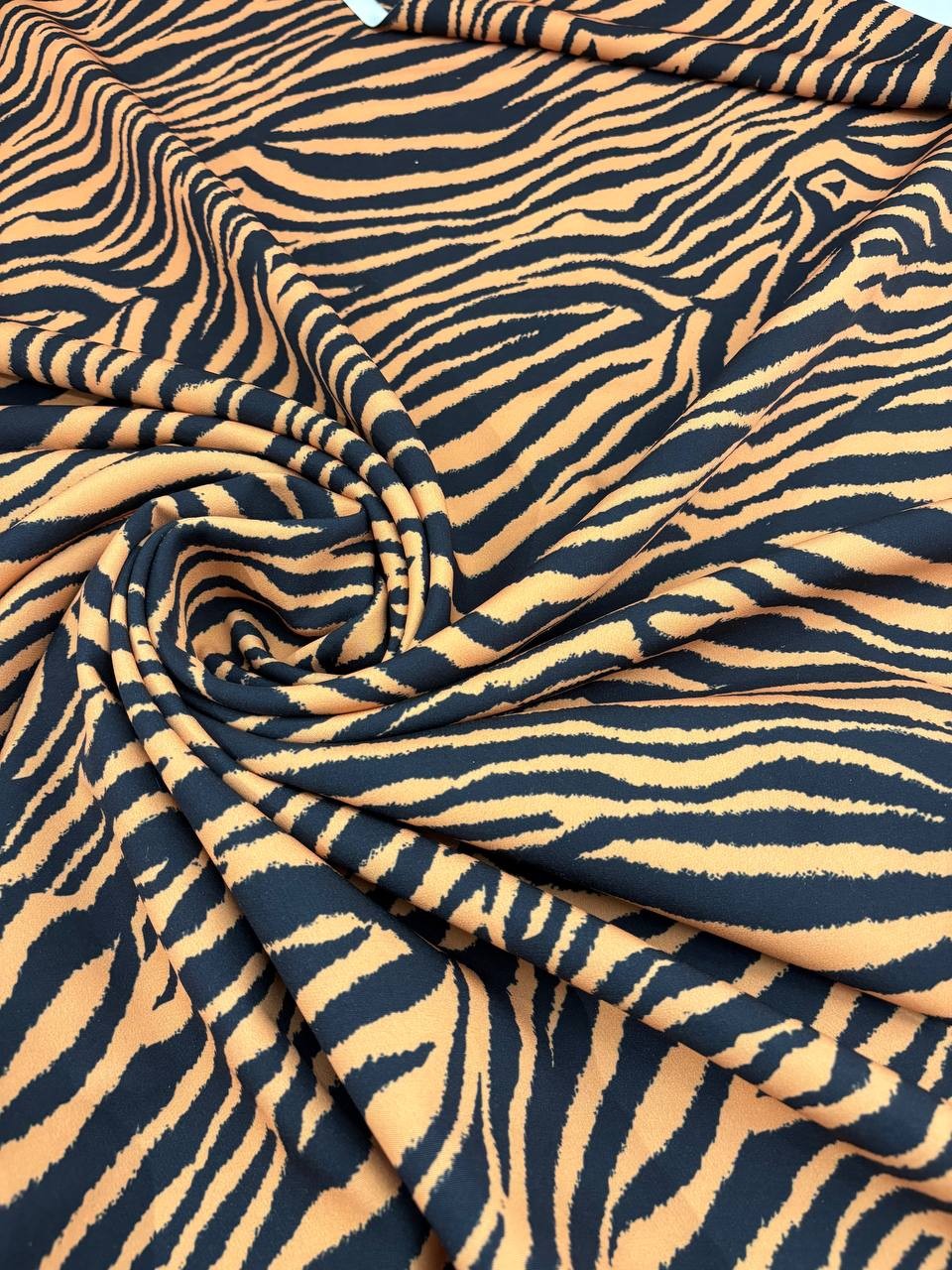 Tessuto Scubà Stretch Animalier Tigrato