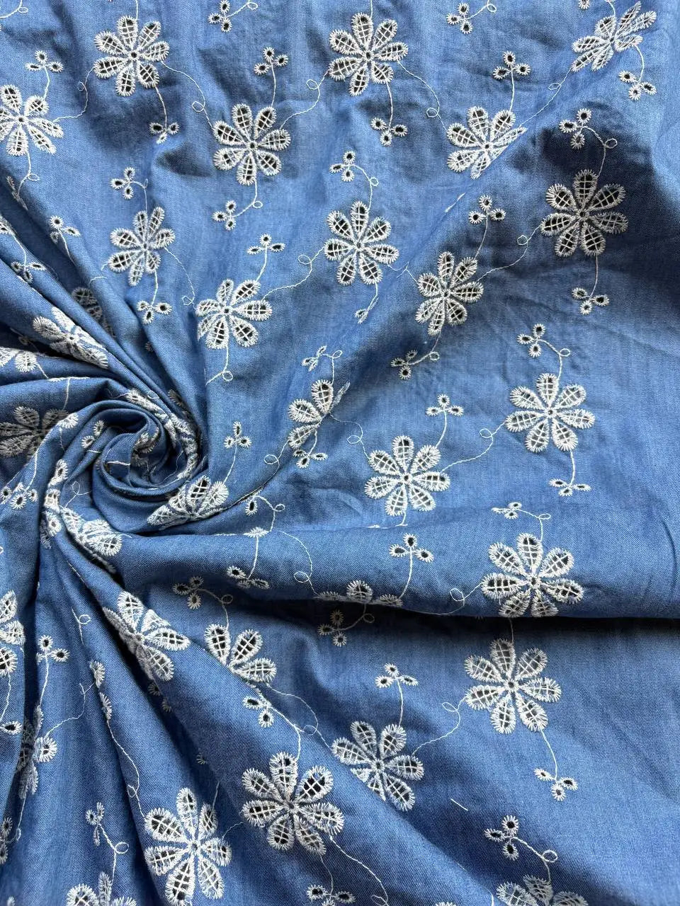 Jeans chambray Ricamato Floreale Sofia - WorldTessuti