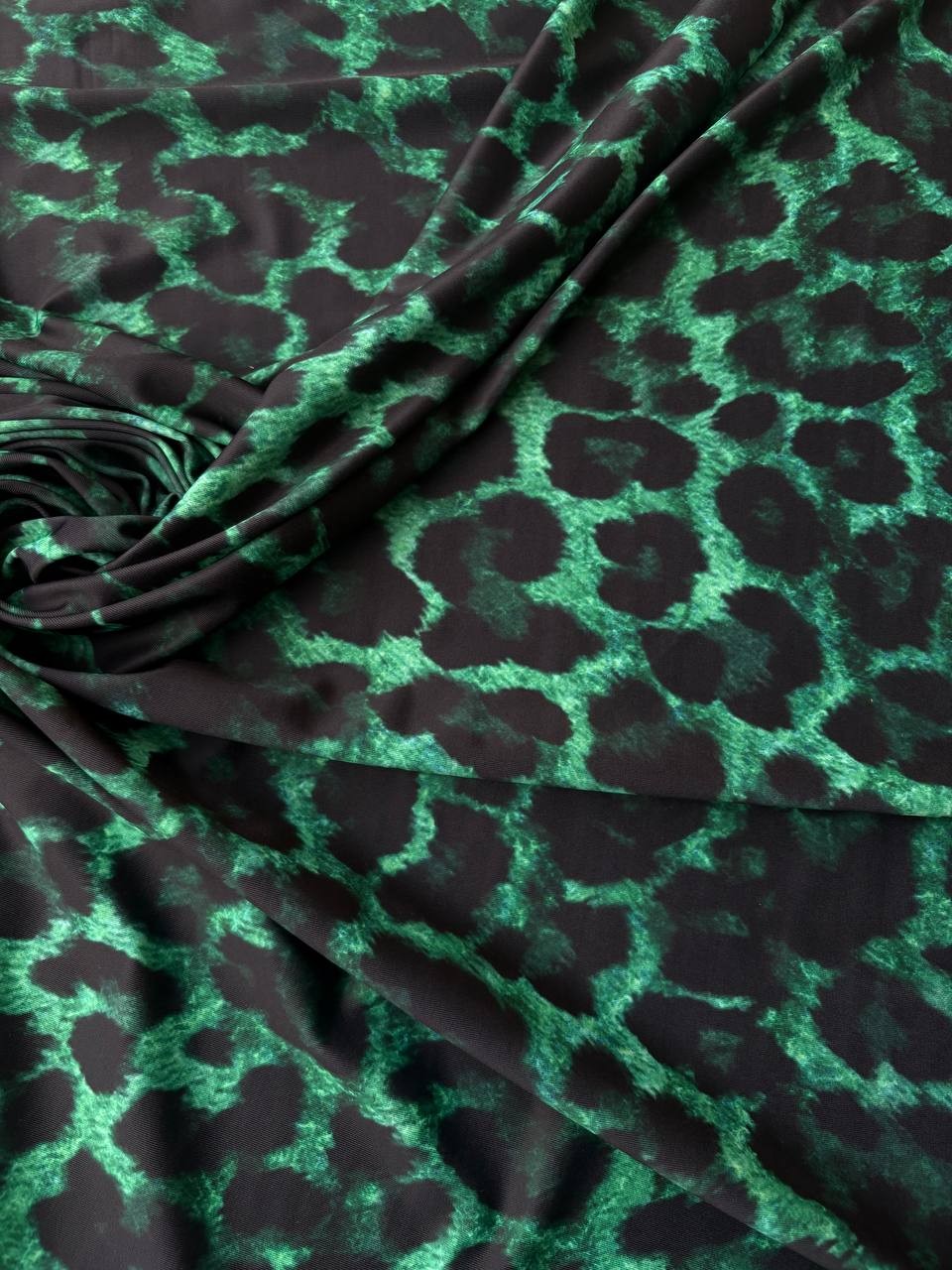 Lycra Animalier Leopardato Verde Jungle