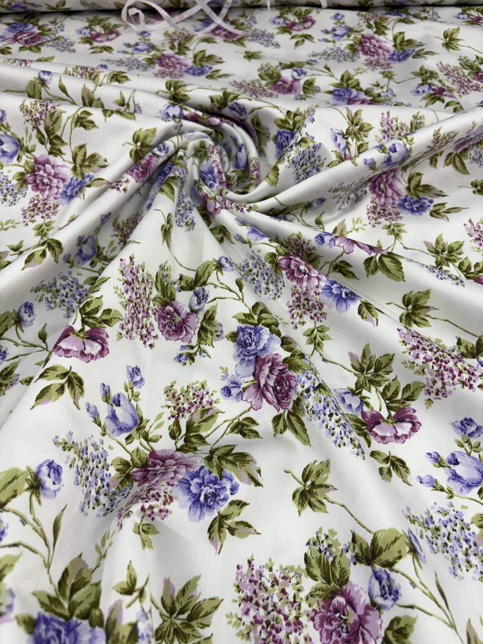 Tessuto Rasatello Cotone Floreale Sanderson Lillà (SOTTOPREZZO)