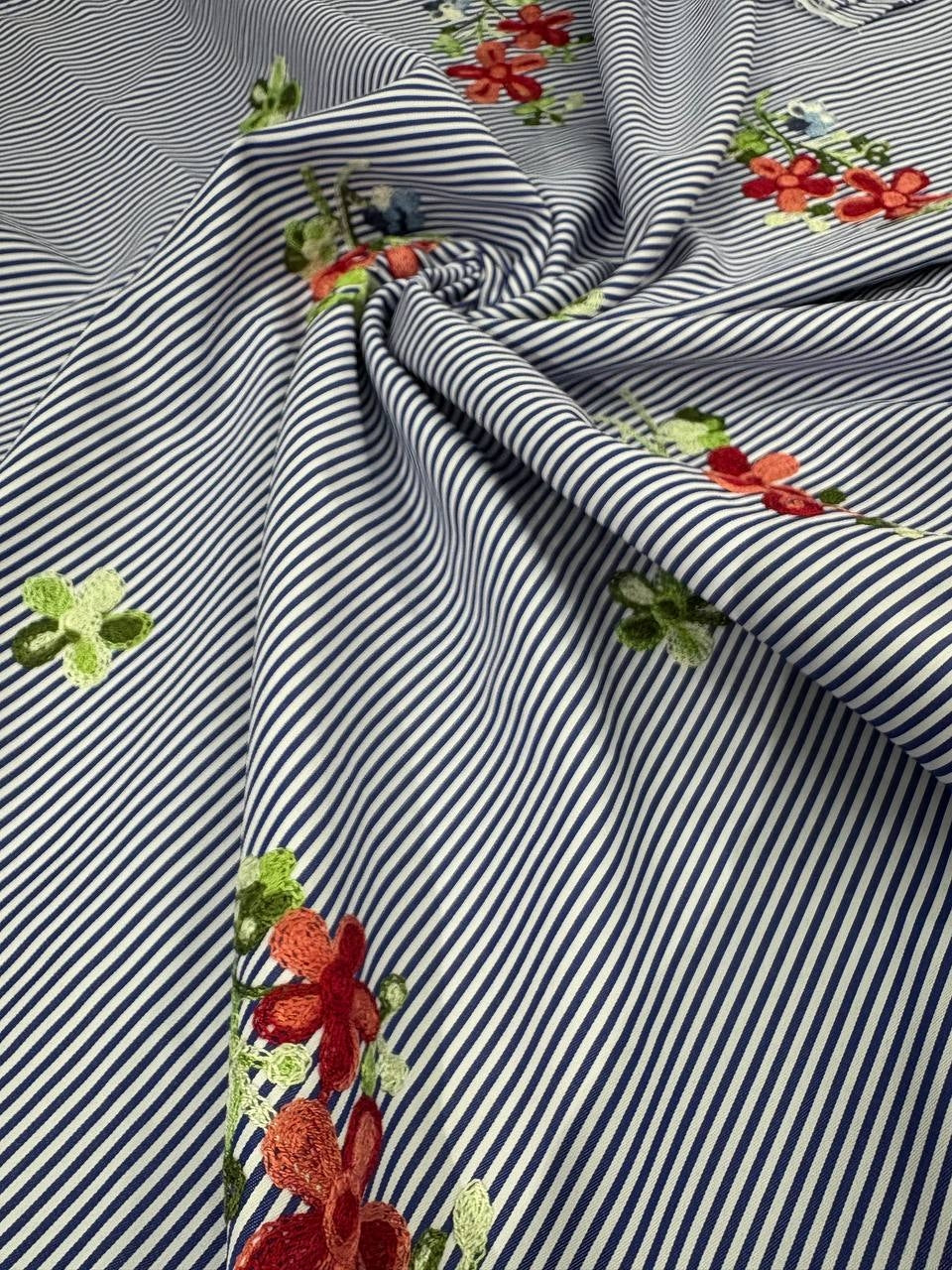 Scampolo COTONE Rigato Applicazioni Floreale 1,70x1,50