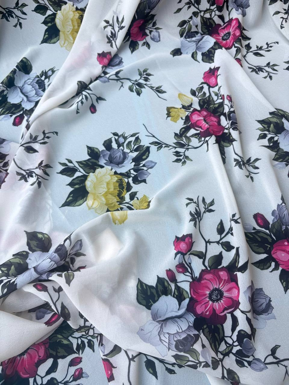 Scampolo Georgette Floreale Fondo Chiaro 2,50x1,50