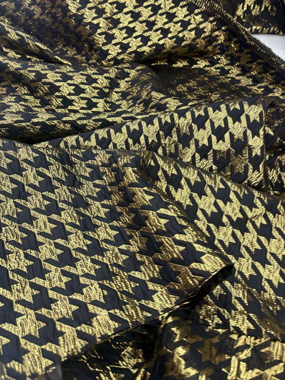 Broccato Luxury Pied De Poul Oro Nero