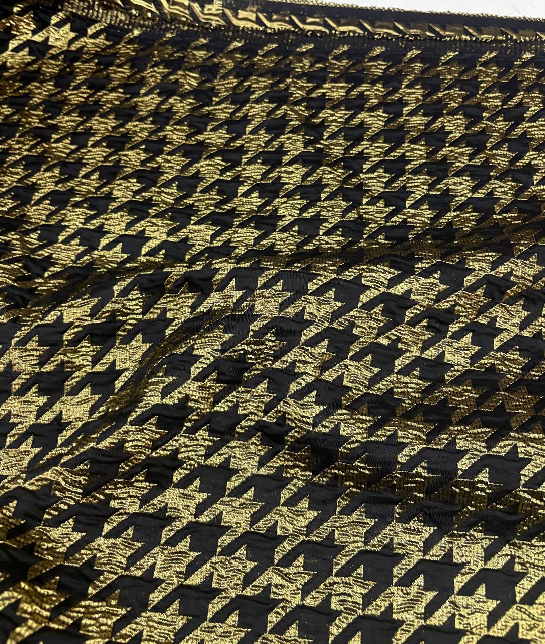 Broccato Luxury Pied De Poul Oro Nero