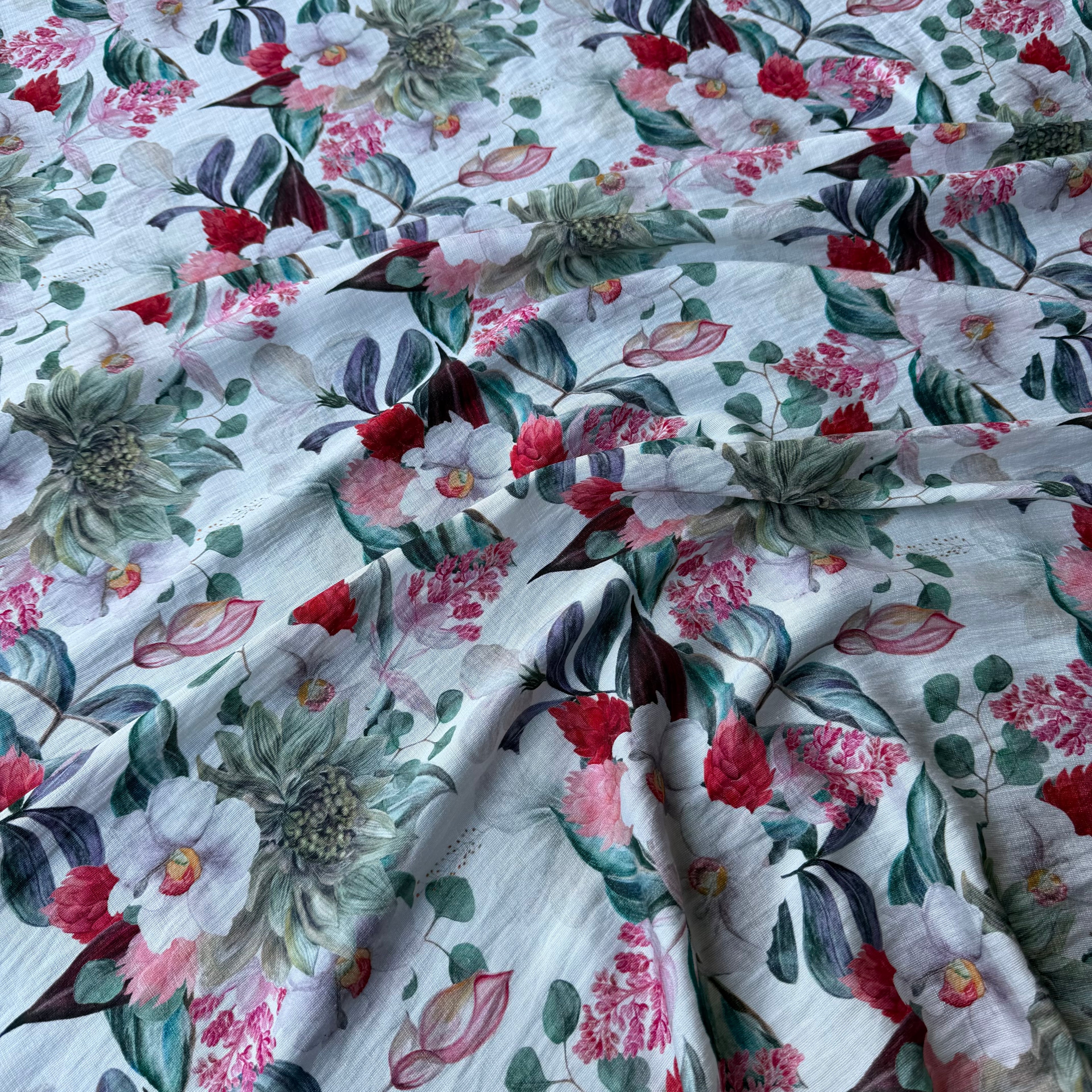 Tessuto Misto Lino/Viscosa Ritratto Floreale