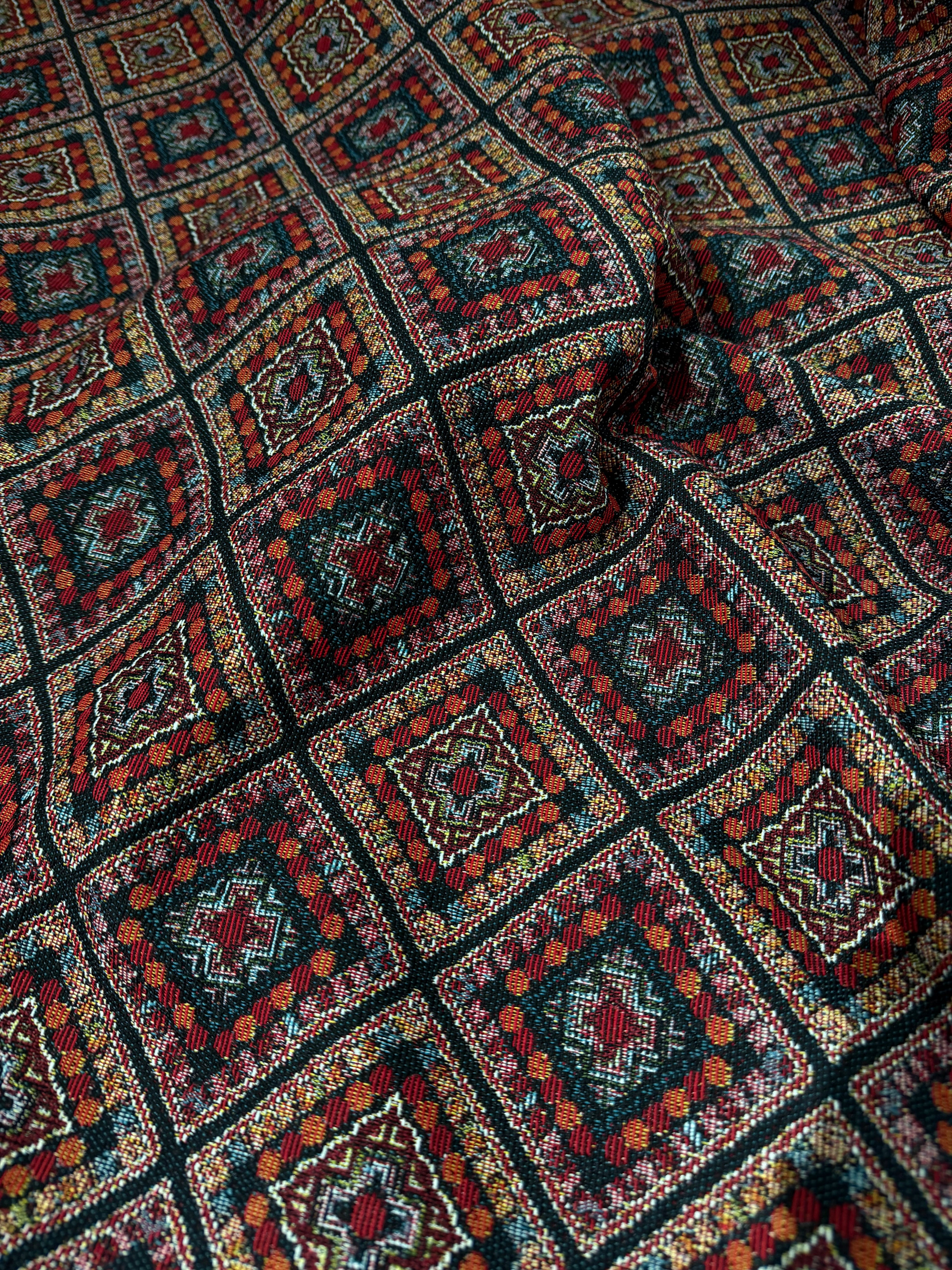 Broccato Gobelin Wax Vintage