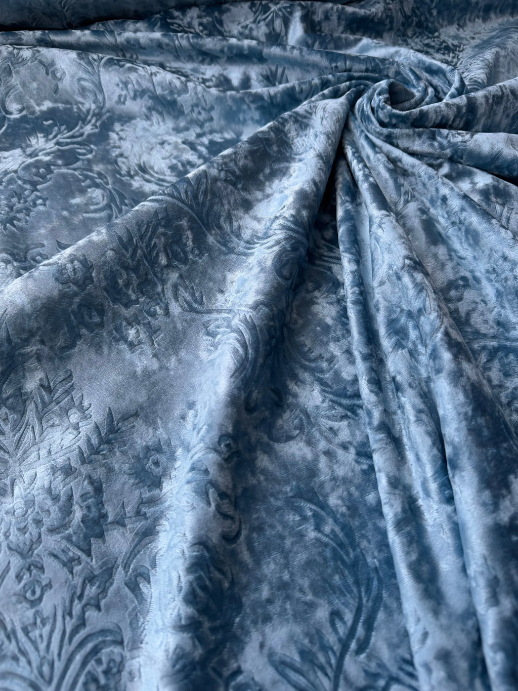 Scampolo Damascato Jacquard Barocco Velluto Operato Celeste Polvere 2,00x2,80