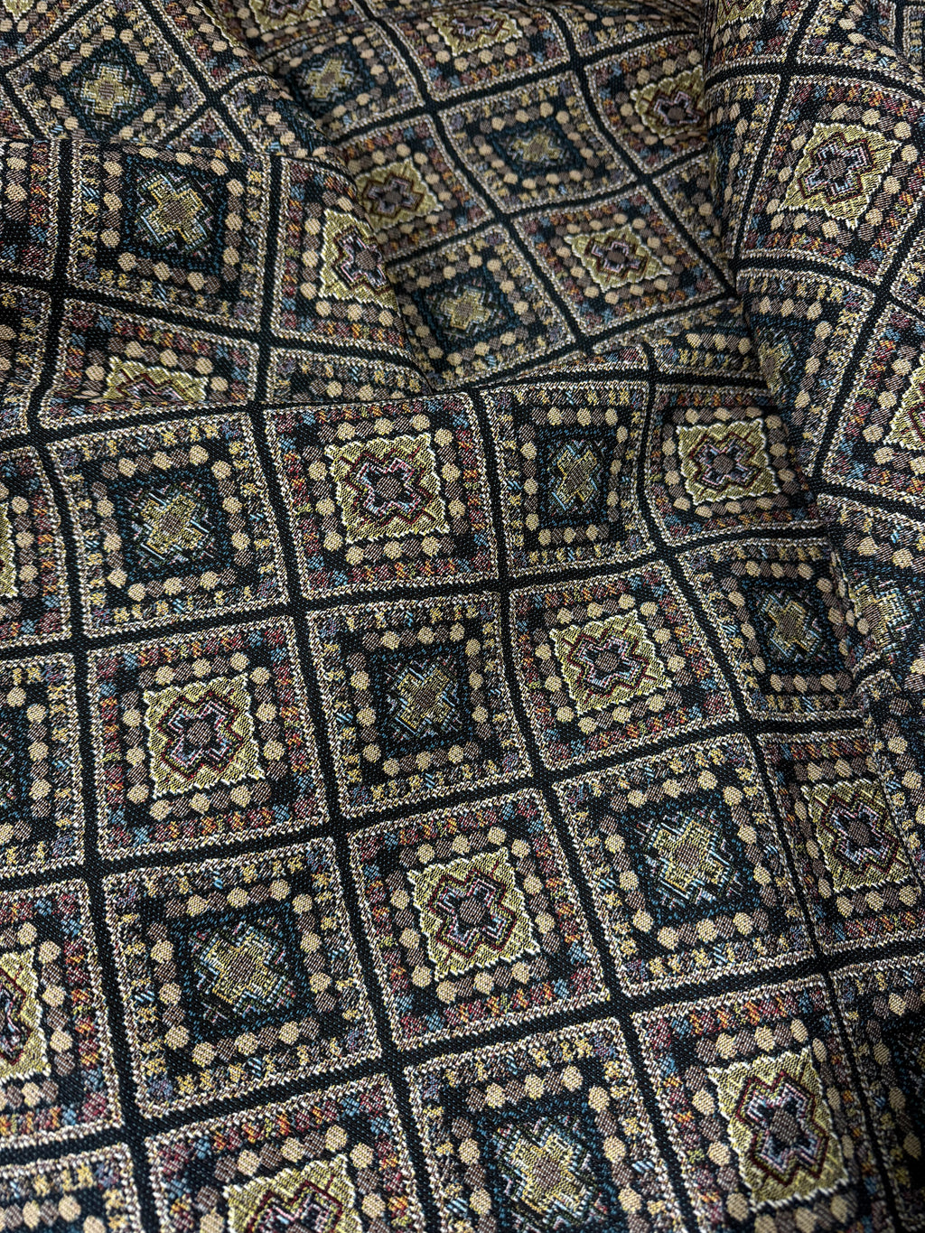 Broccato Gobelin Wax Vintage