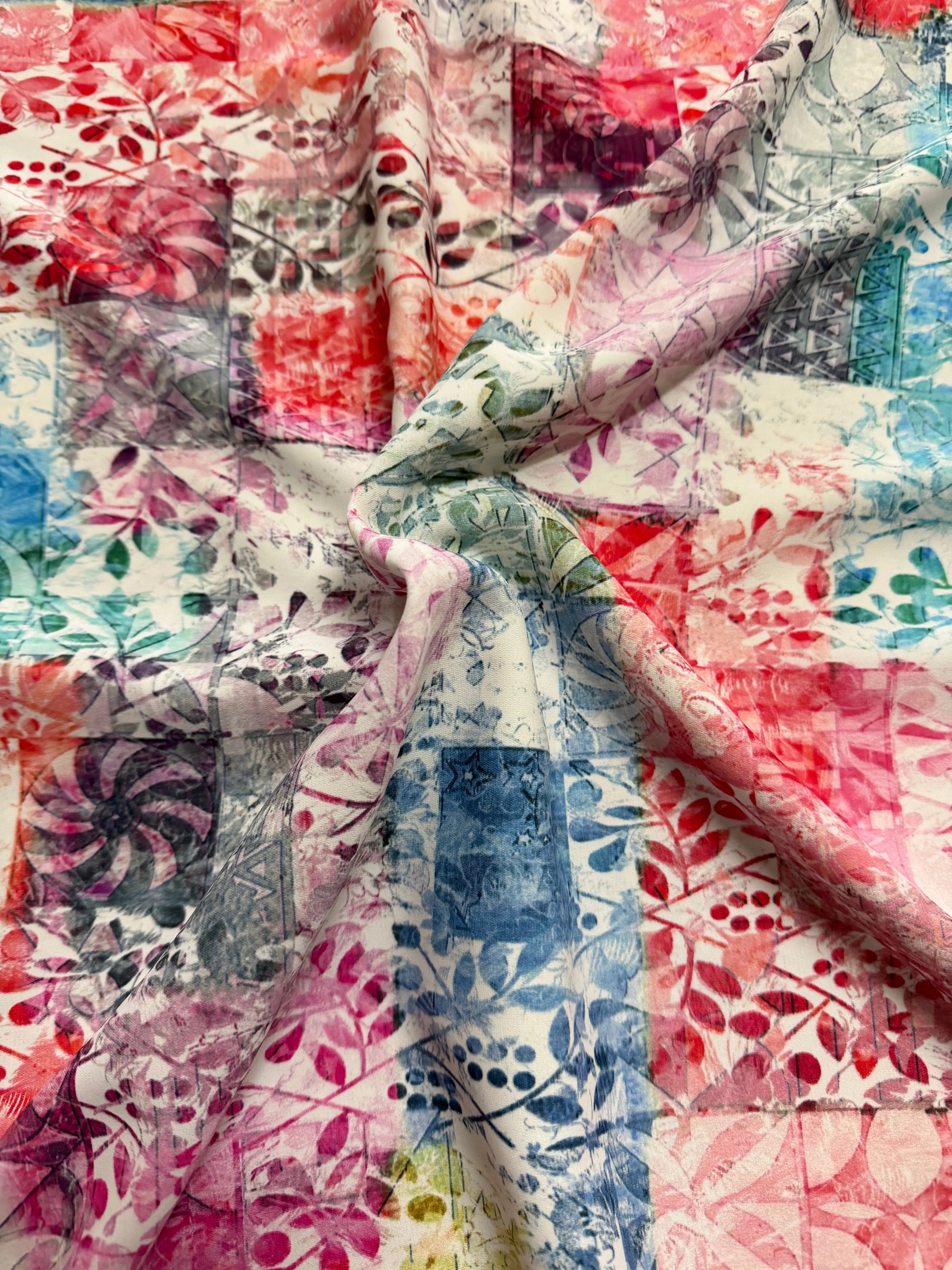 Tessuto Satin Floreale patchwork