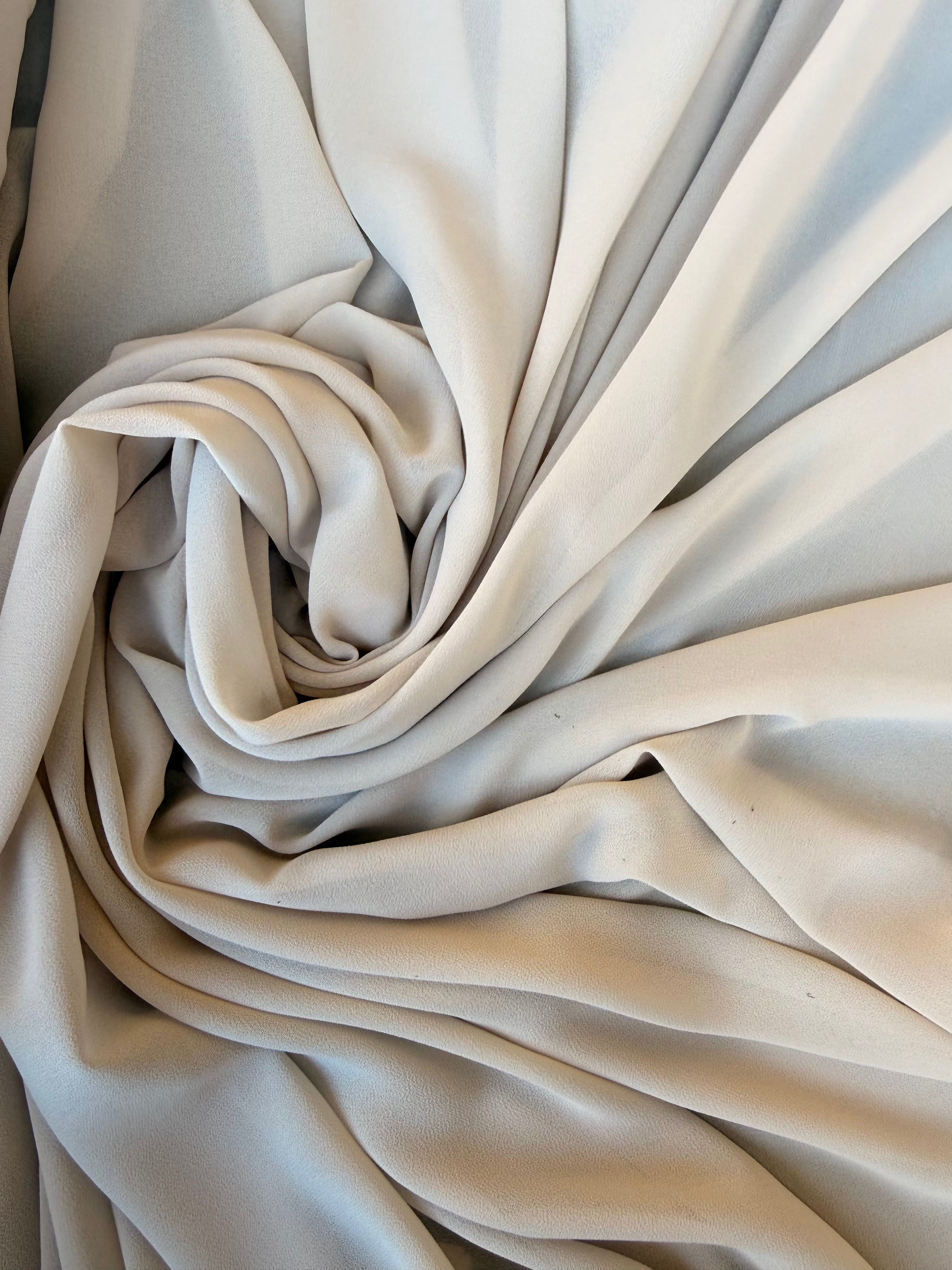 Tessuto georgette tinta unita color beige