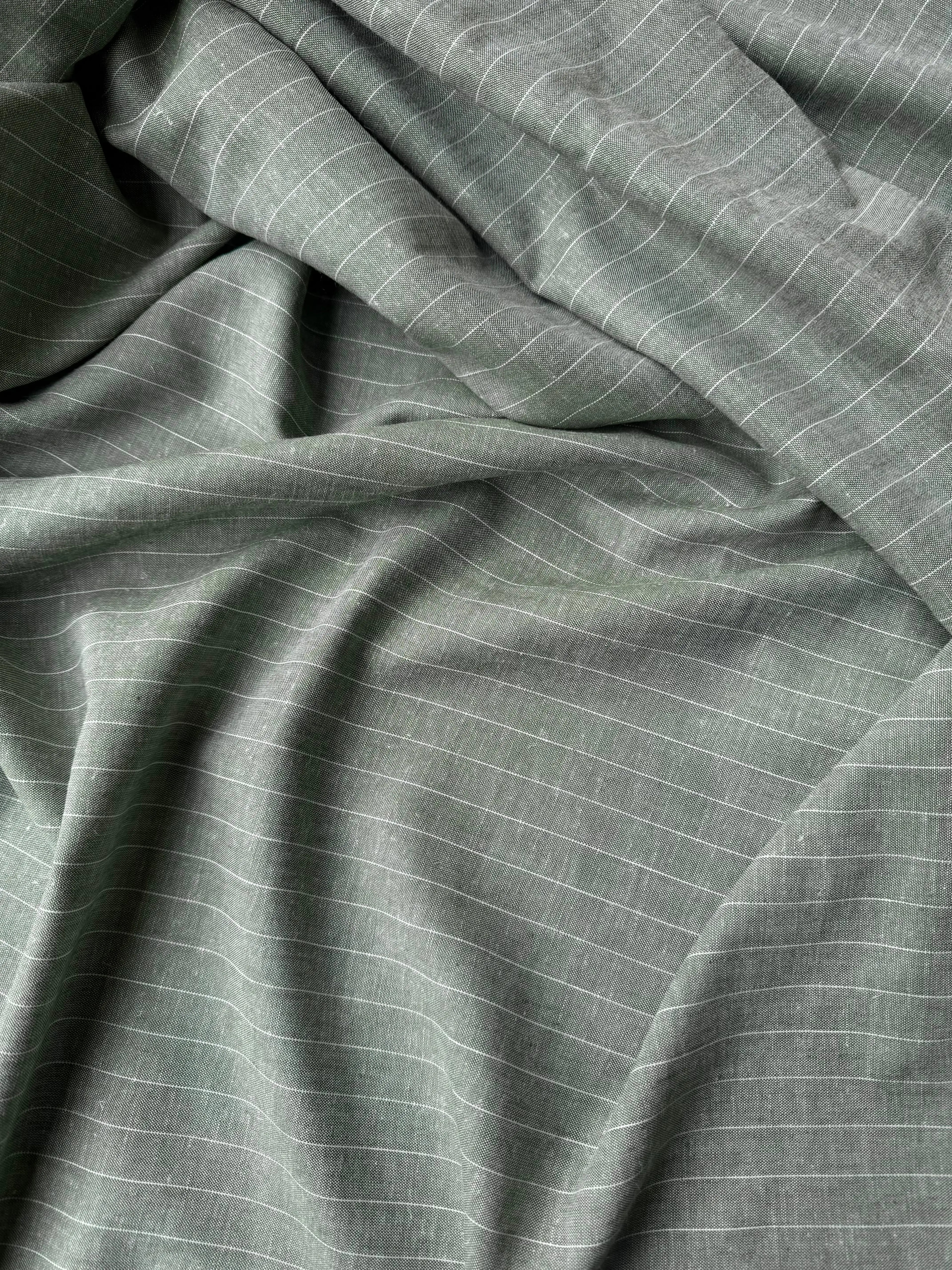 Tessuto Gessato Puro Lino Jeans Verde Salvia