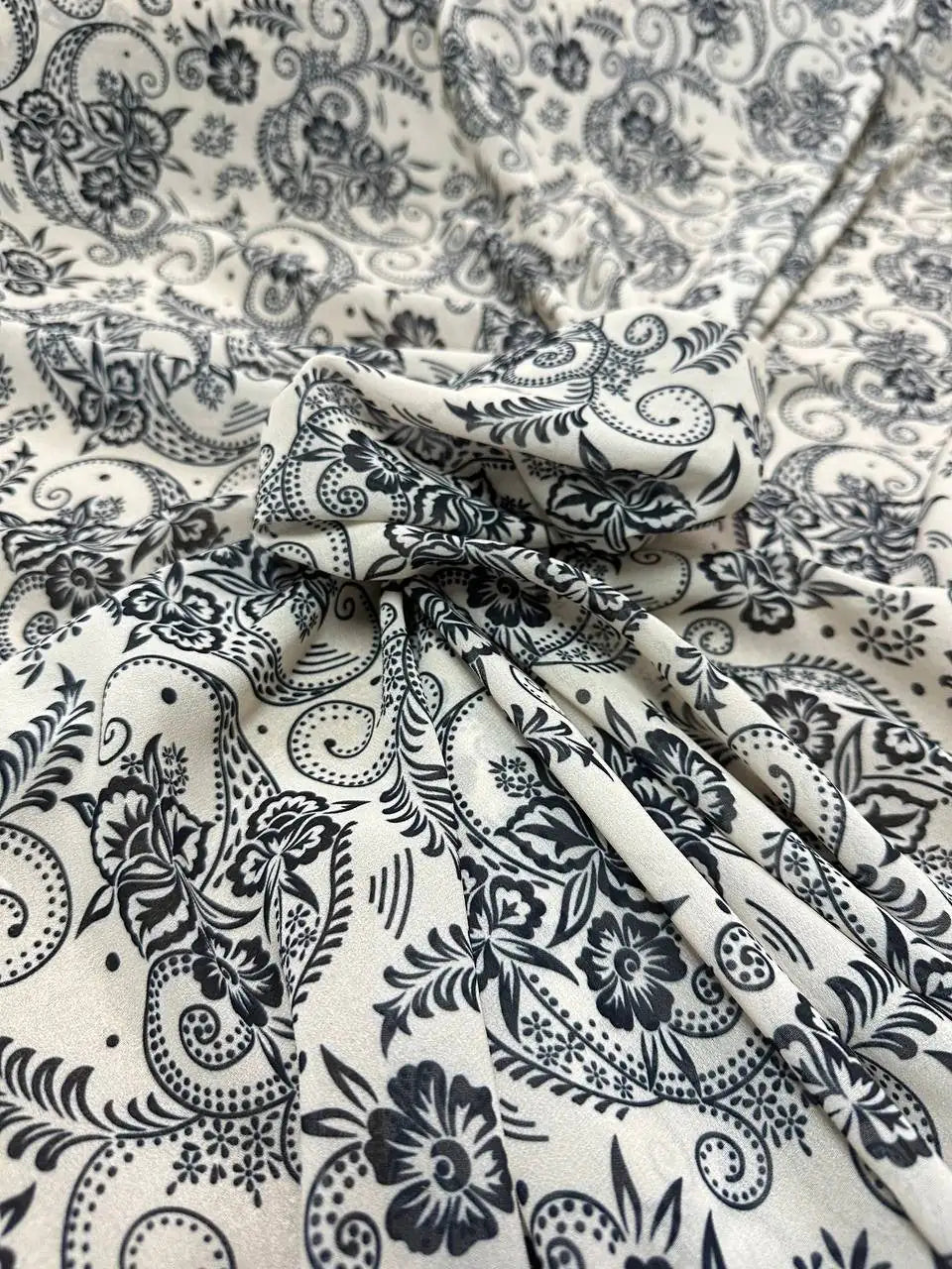 Georgette Floreale Black White