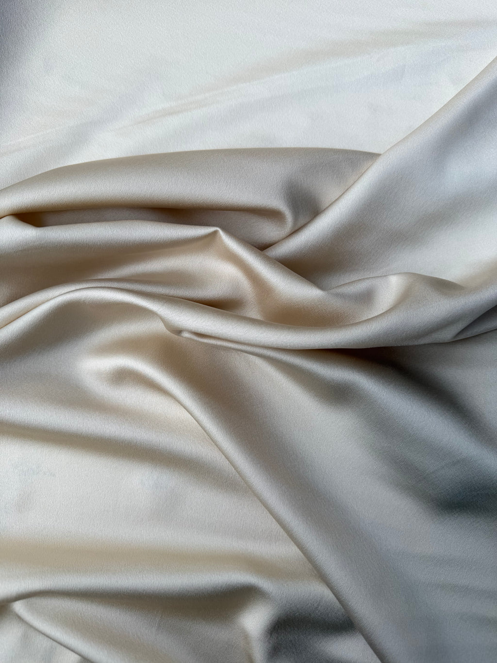 Satin Raso Manoseta