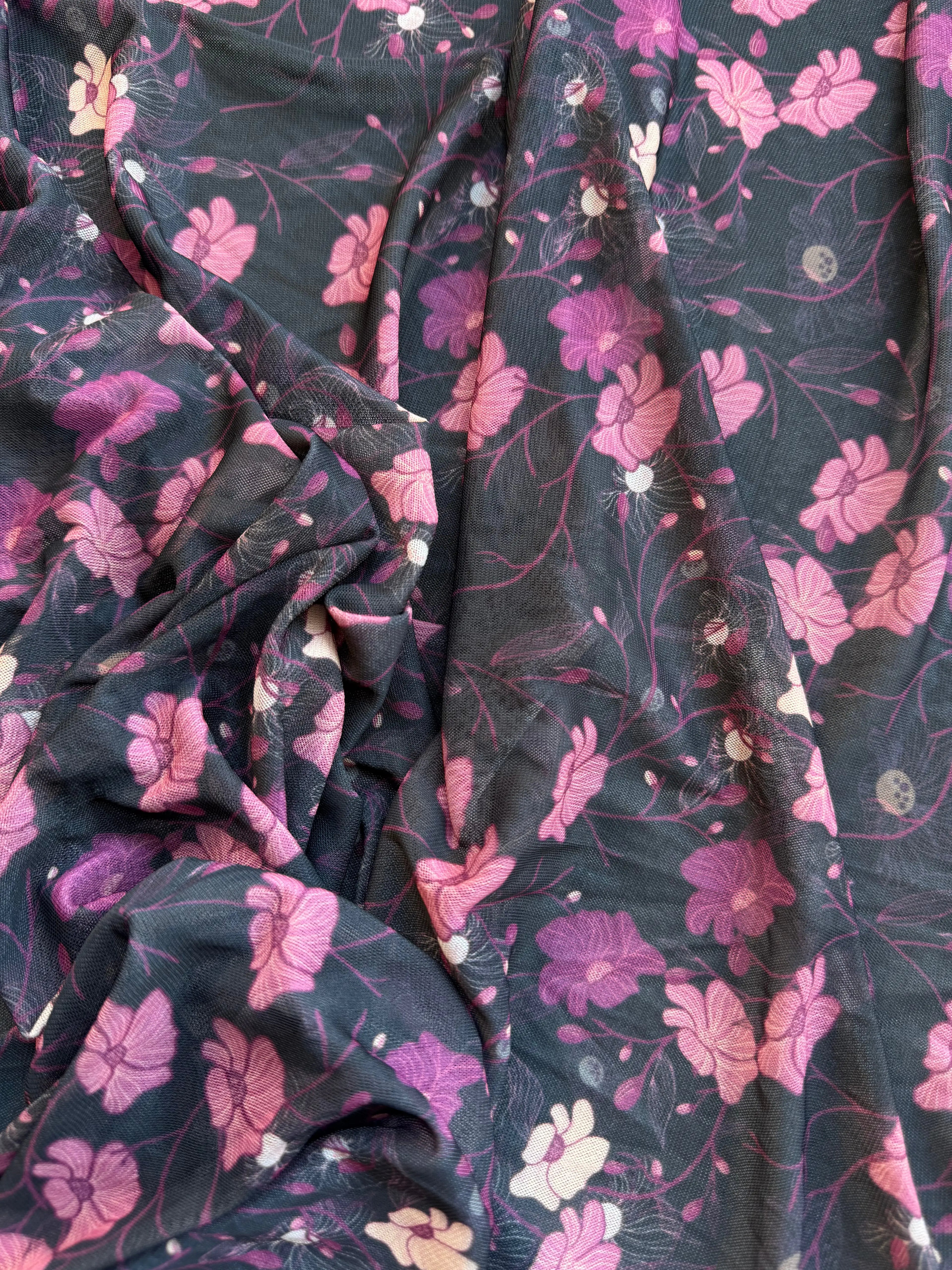 Scampolo Rete (tullè) Elastica 3,30x1,40 Fantasia floreale fucsia scuoto