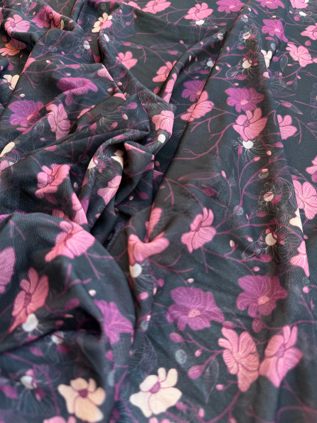 Scampolo Rete (tullè) Elastica 3,30x1,40 Fantasia floreale fucsia scuoto