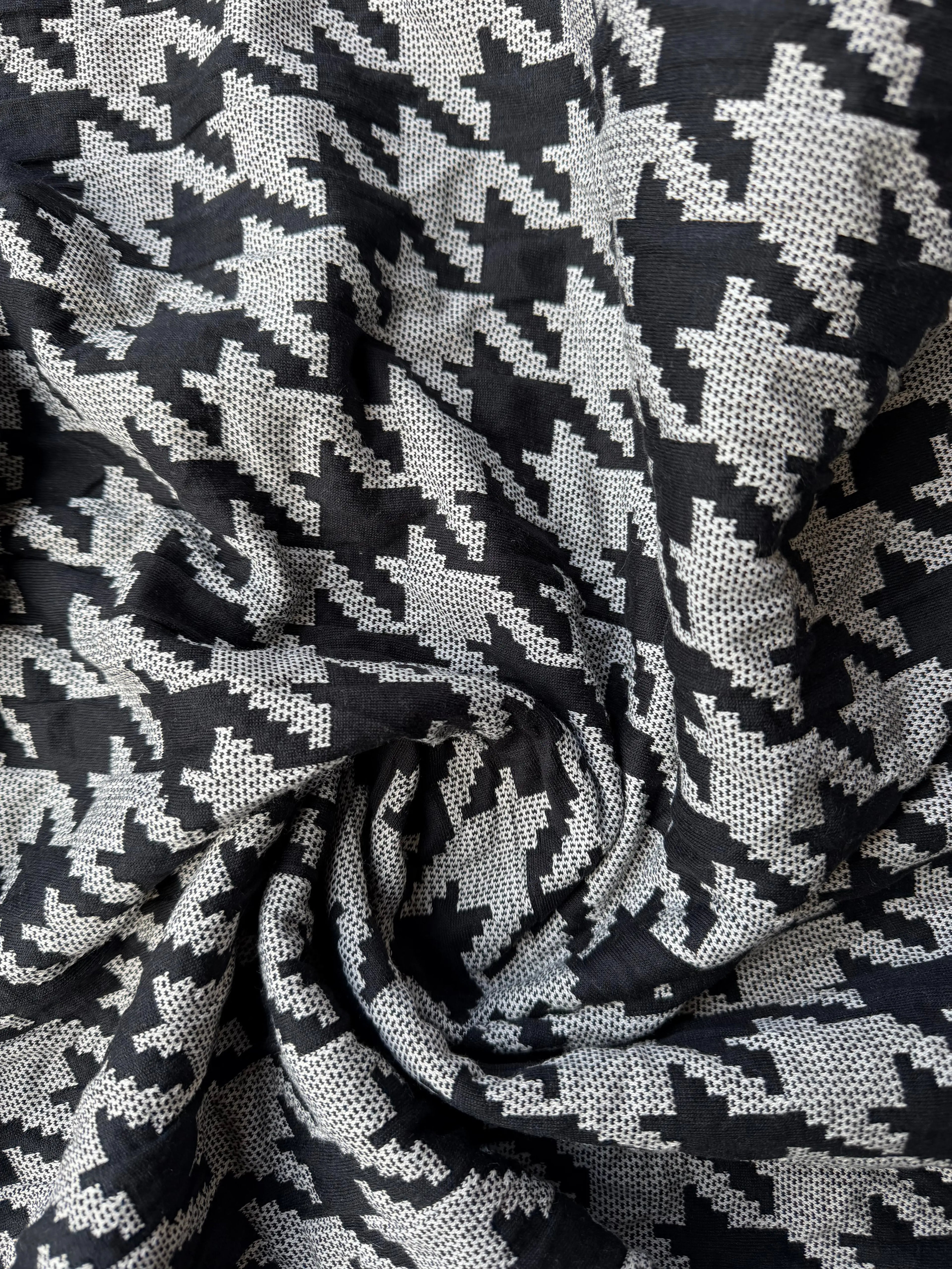 Scampolo maglia pied de poul grigio nero 1,70x1,50