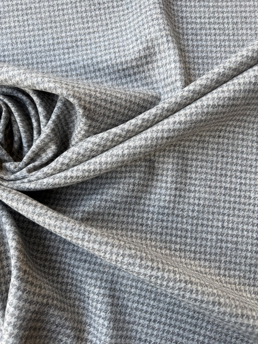 Tessuto Lana pied de poul Grigio