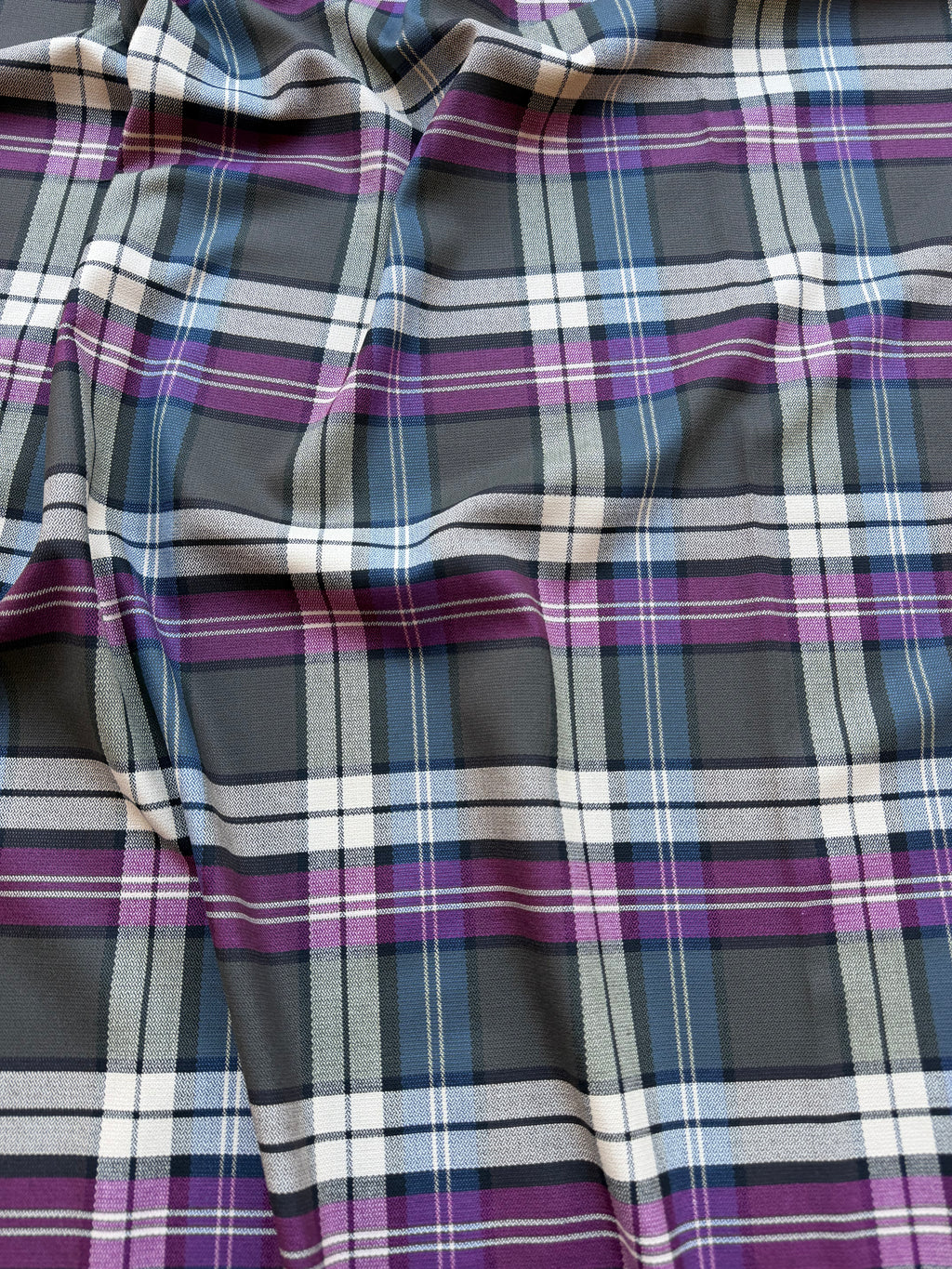 Scampolo 1,60x1,50 Tartan Prugna Scozzese