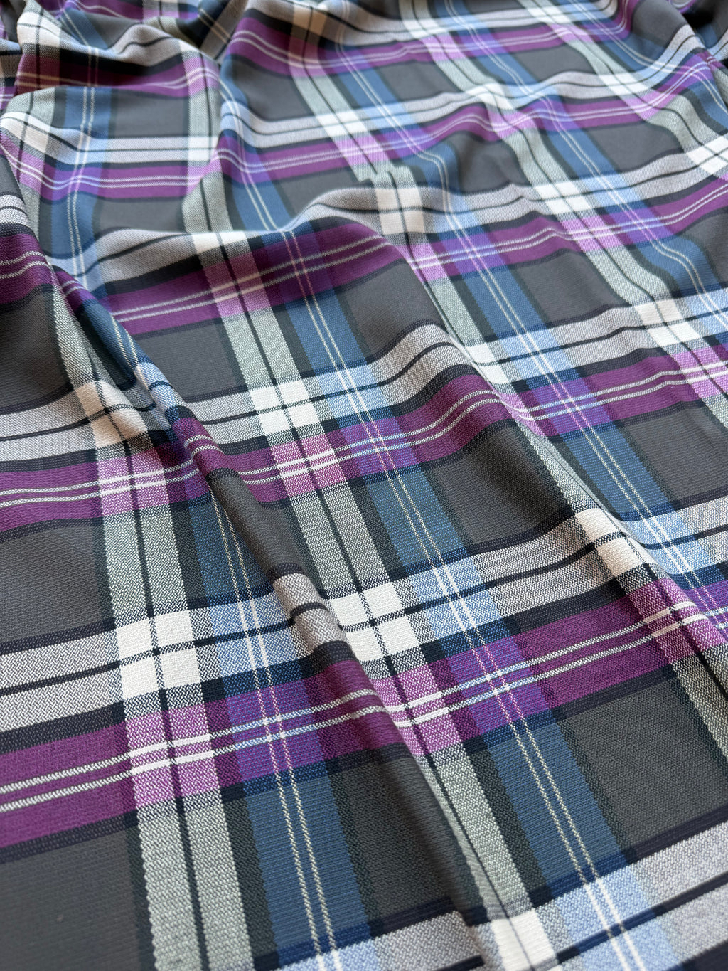 Scampolo 1,60x1,50 Tartan Prugna Scozzese