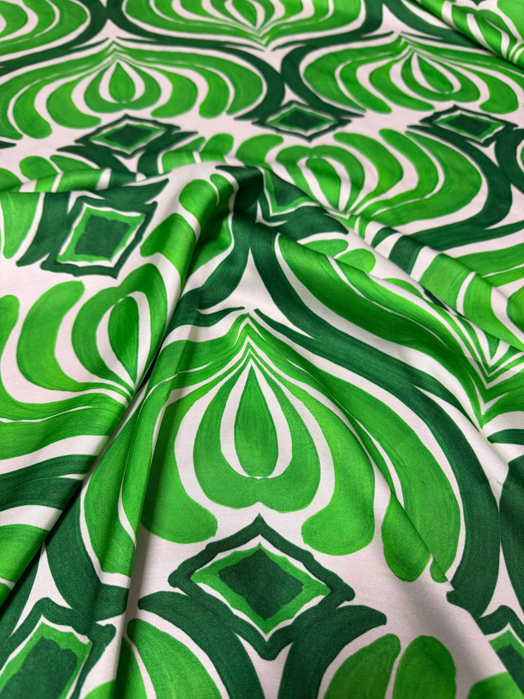 Tessuto Satin Astratto Verde
