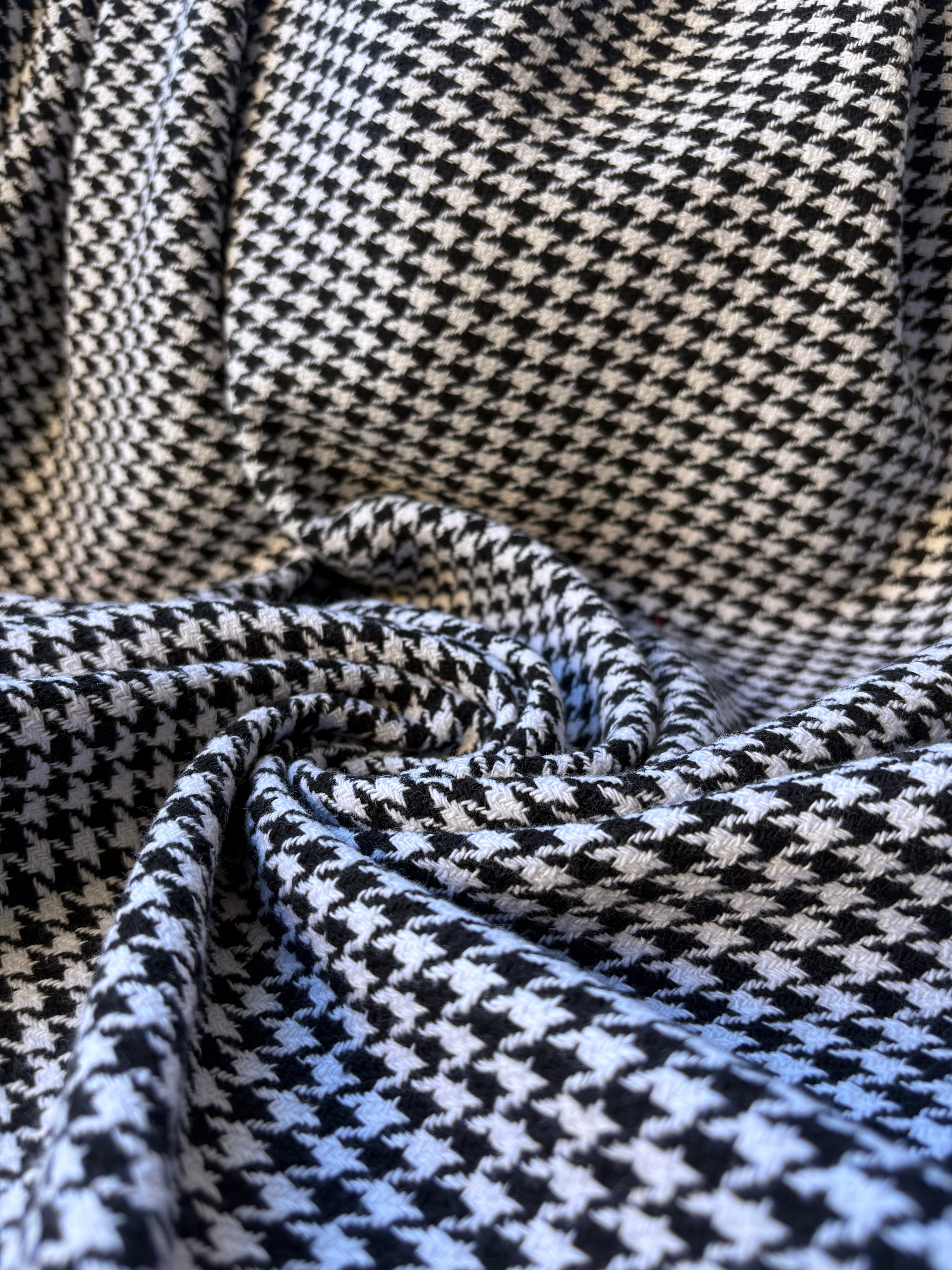 Tessuto chanel tweed pied de poul