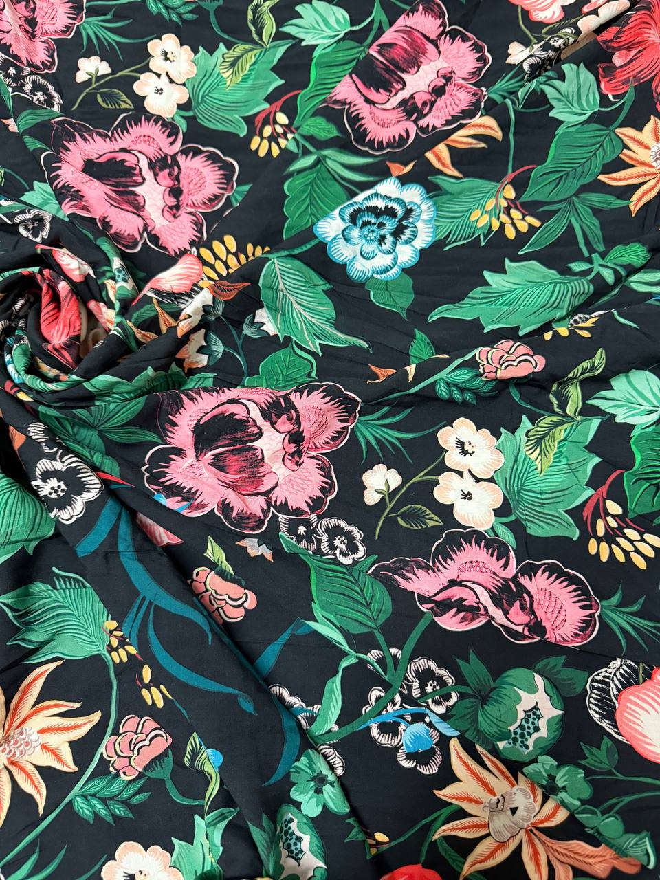 Scampolo Floreale Cartoon Viscosa 3,30x1,50