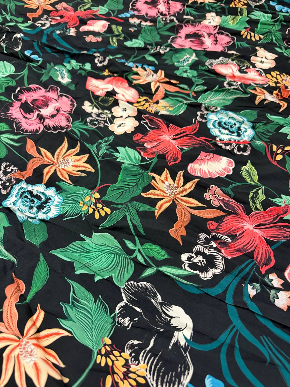 Scampolo Floreale Cartoon Viscosa 3,30x1,50