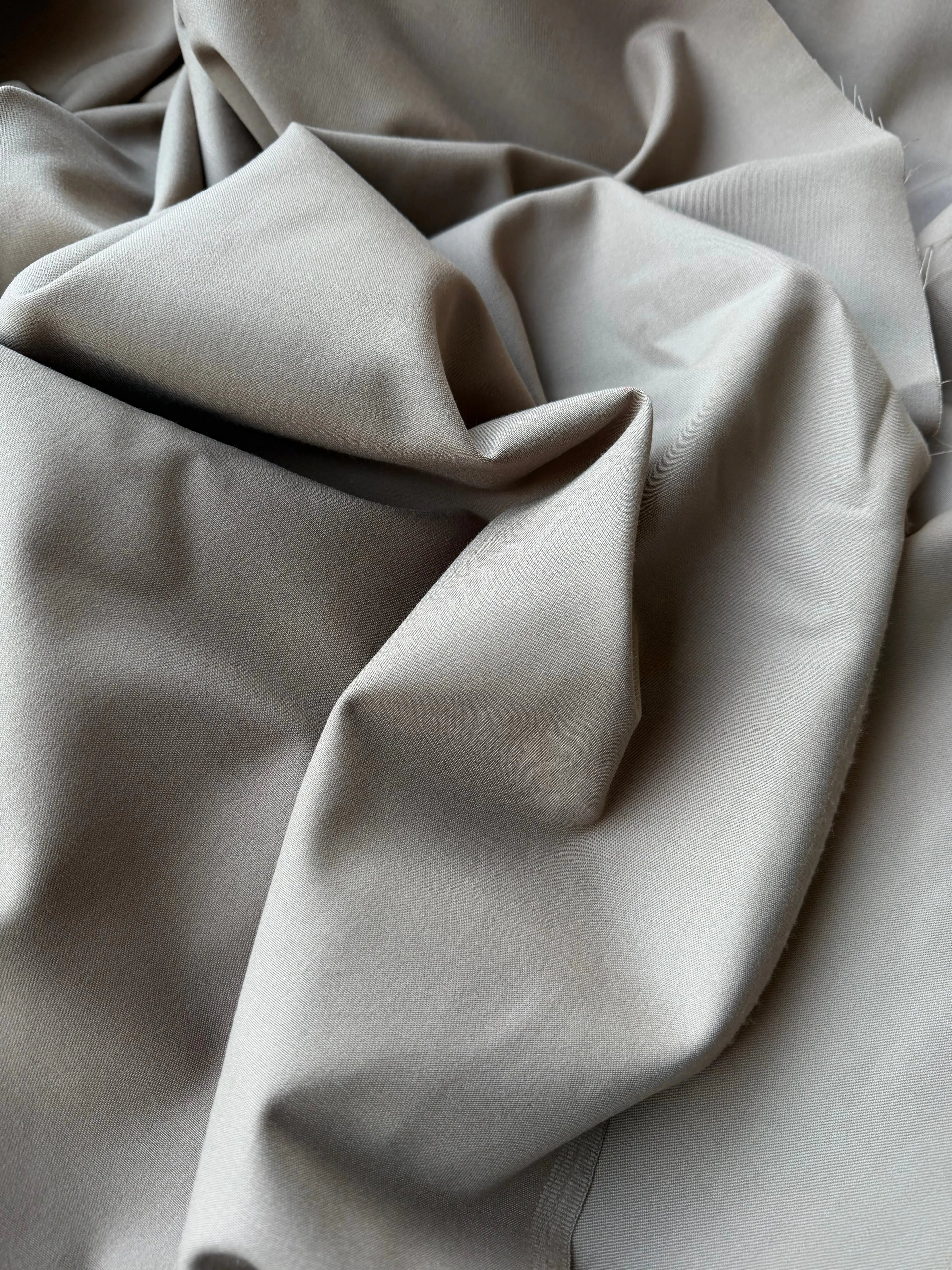 Fresh Wool Tokyo Stretch Solid Color 